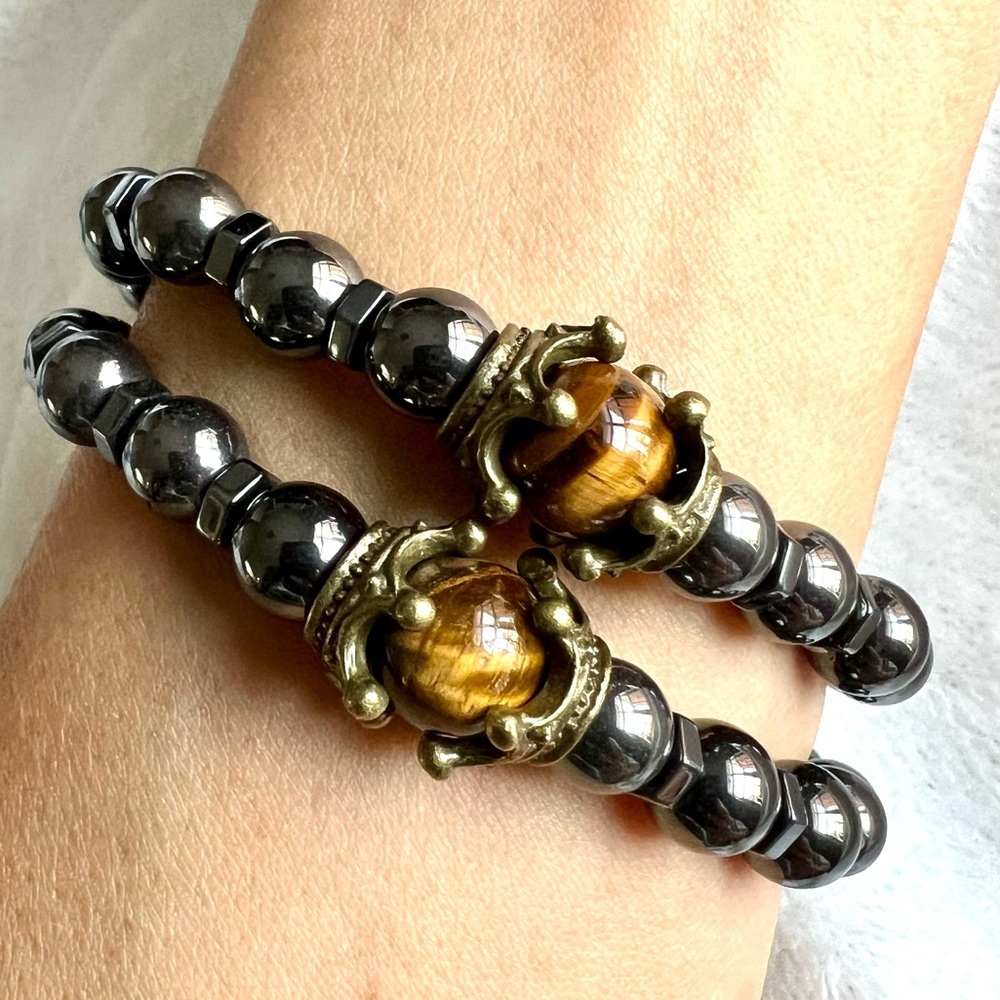 Tiger Eye + Black Onyx + Hematite Crown Mala Bead Bracelet - Picture 9 of 11